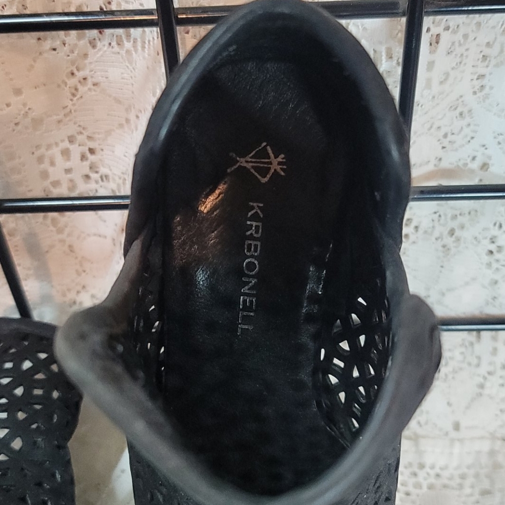 Krbonell Booties - image 2